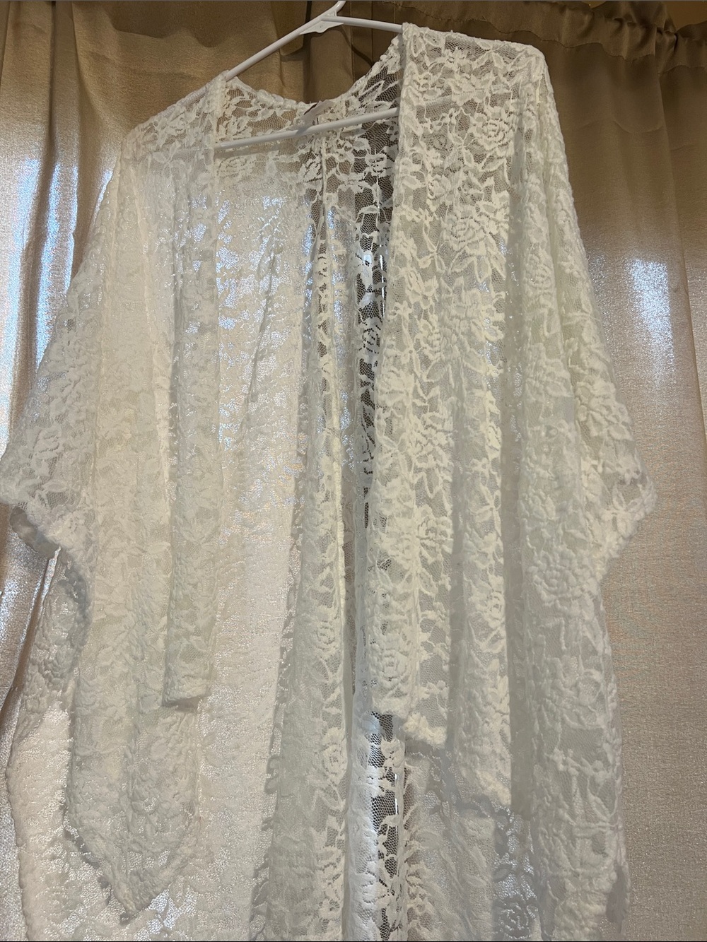 Mauve White Sheer Lace Floral Kimono Tunic